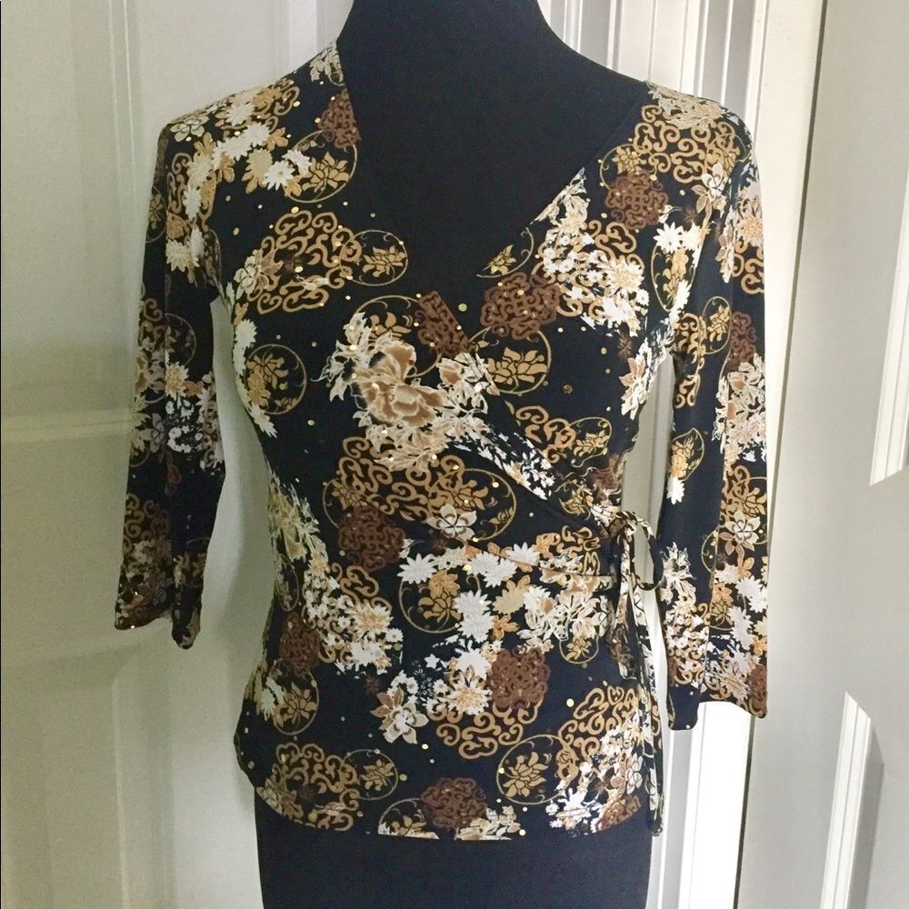 Beautiful shimmering top by A BYER size small